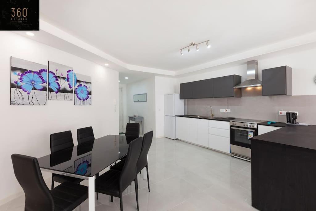 Spacious 2Br Apt In Qawra - Perfect For Families By 360 Estates Сейнт Полс Бей Екстериор снимка