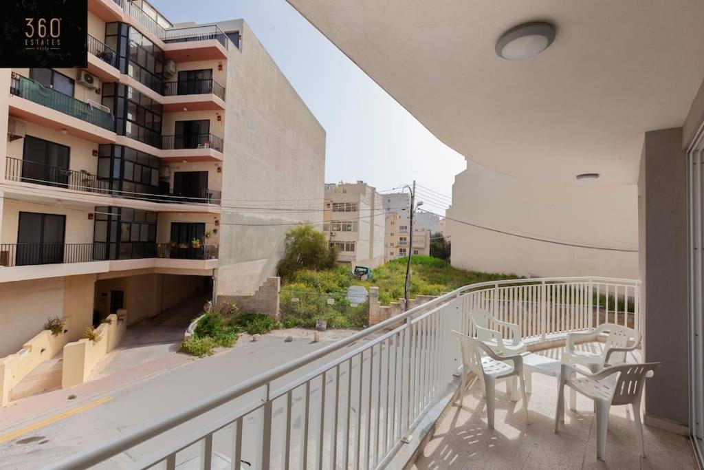 Spacious 2Br Apt In Qawra - Perfect For Families By 360 Estates Сейнт Полс Бей Екстериор снимка