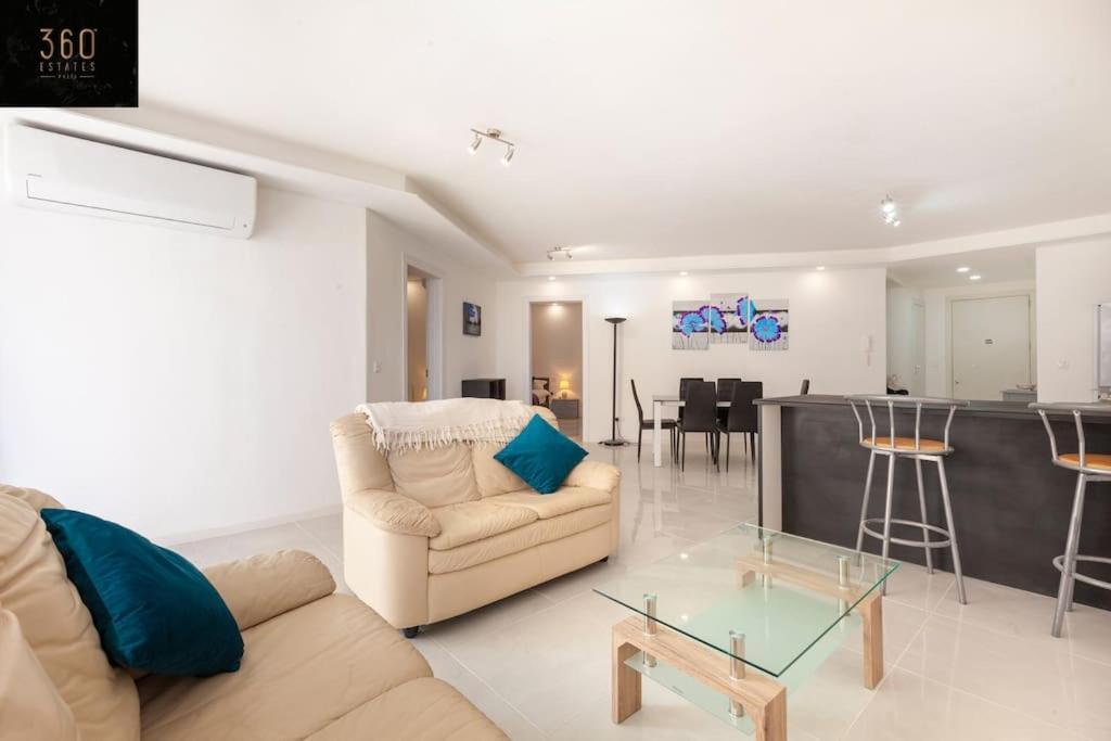 Spacious 2Br Apt In Qawra - Perfect For Families By 360 Estates Сейнт Полс Бей Екстериор снимка
