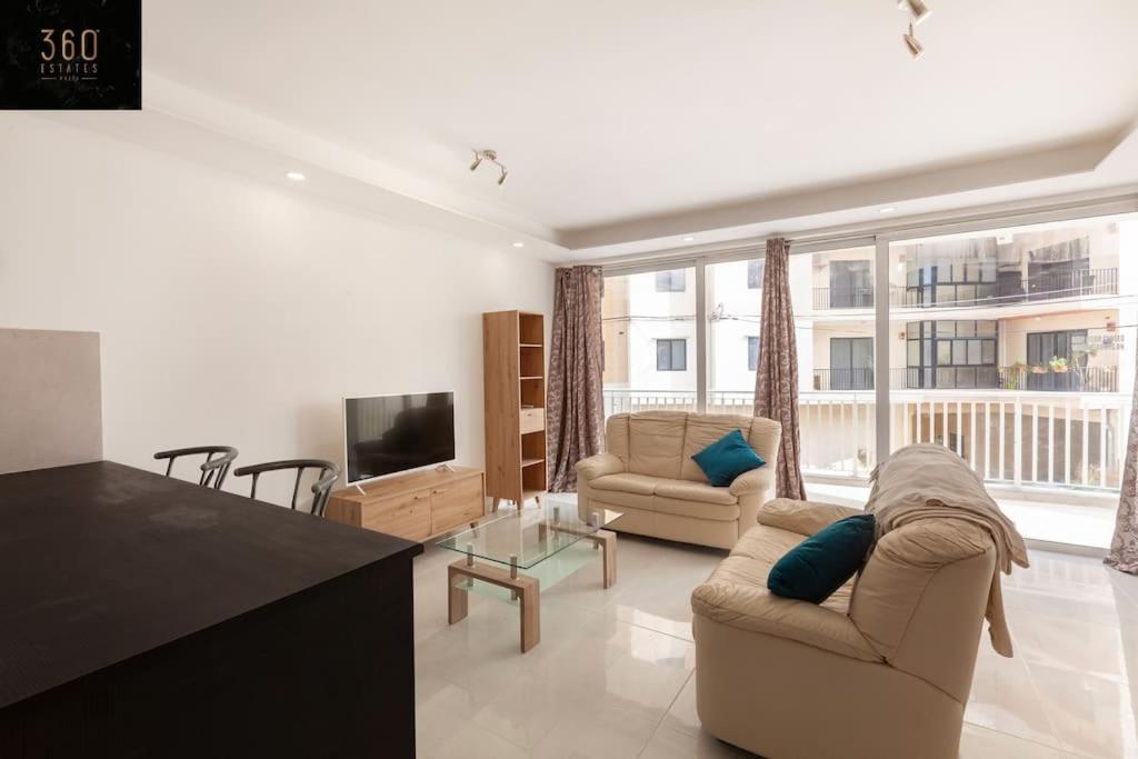 Spacious 2Br Apt In Qawra - Perfect For Families By 360 Estates Сейнт Полс Бей Екстериор снимка